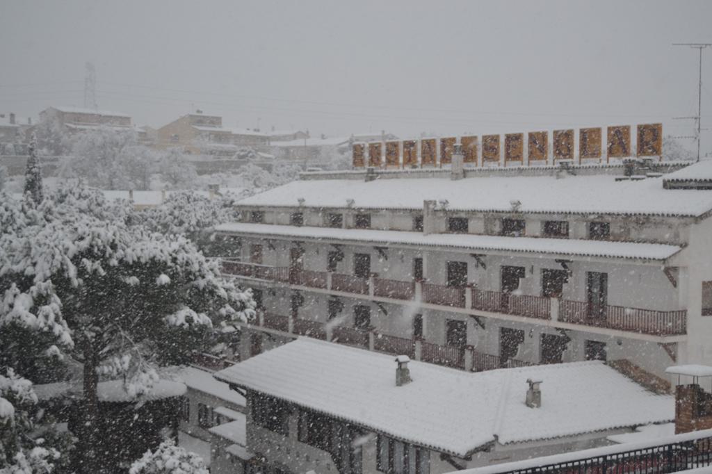 Hostal del Senglar Espluga de Francolí Exterior foto