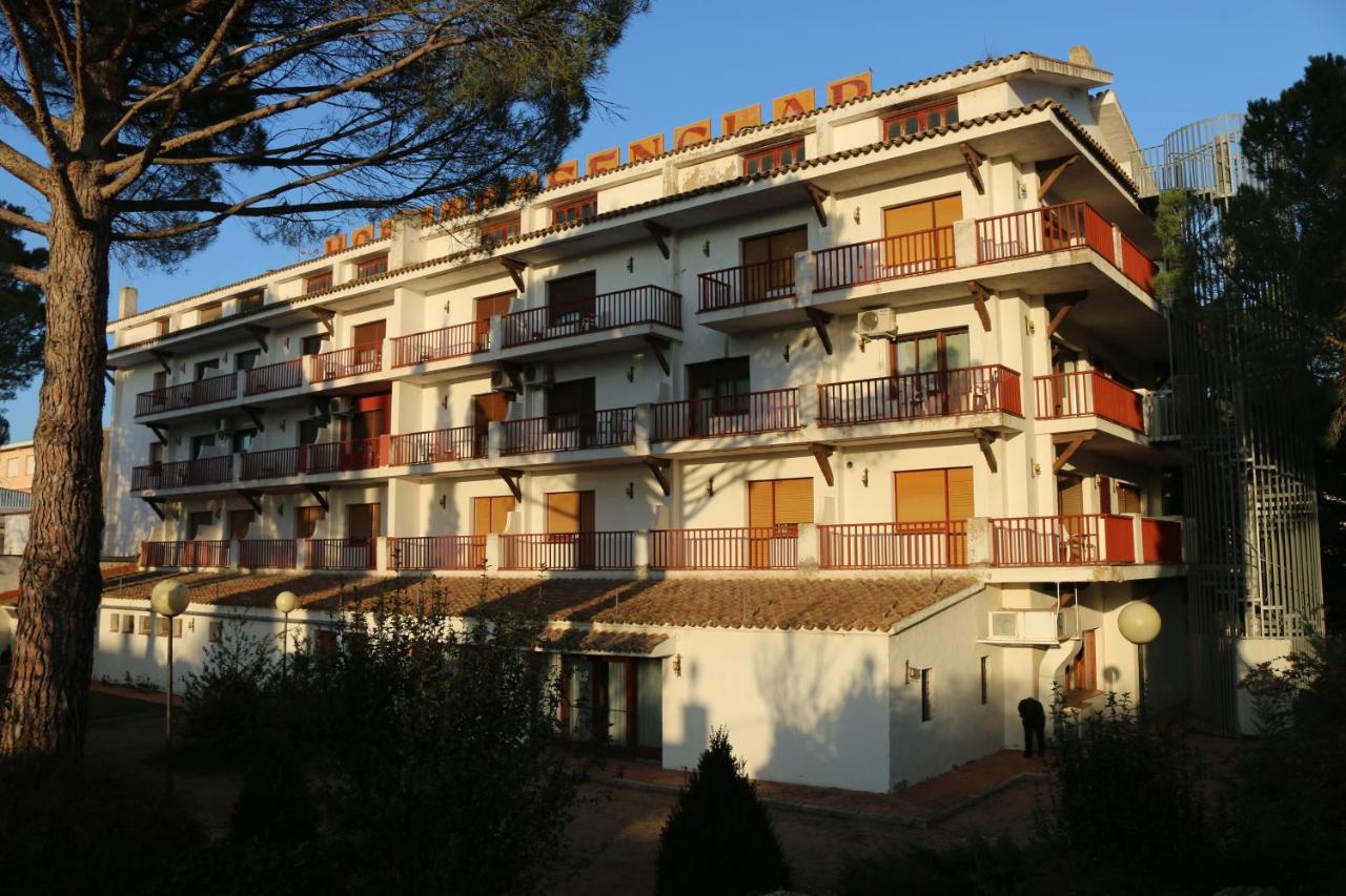 Hostal del Senglar Espluga de Francolí Exterior foto